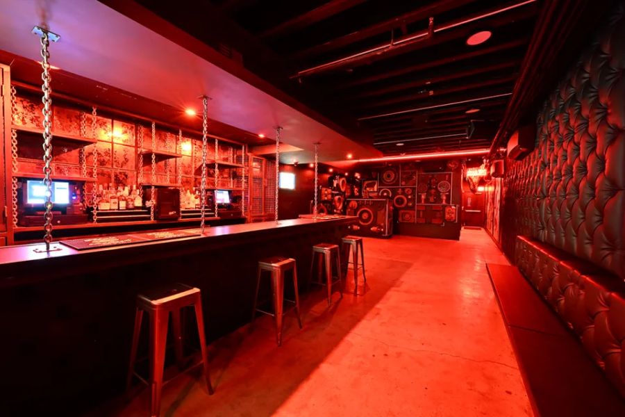 District Eagle bar