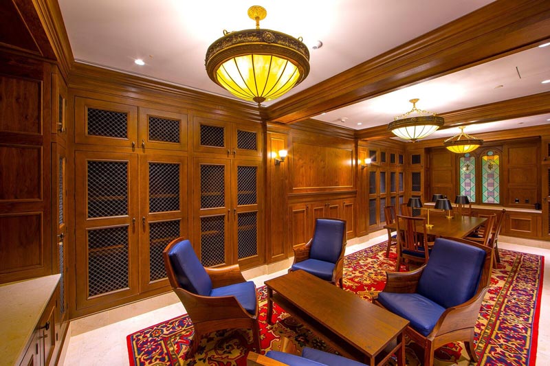 Executive Library at the Museum of the Bible - Best places for intimate meetings in Washington, DC